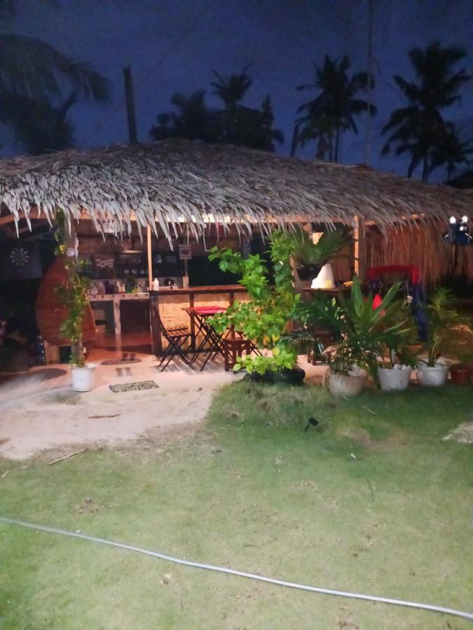 Weeroona Huts Homestay Pacifico San Isidro  Εξωτερικό φωτογραφία