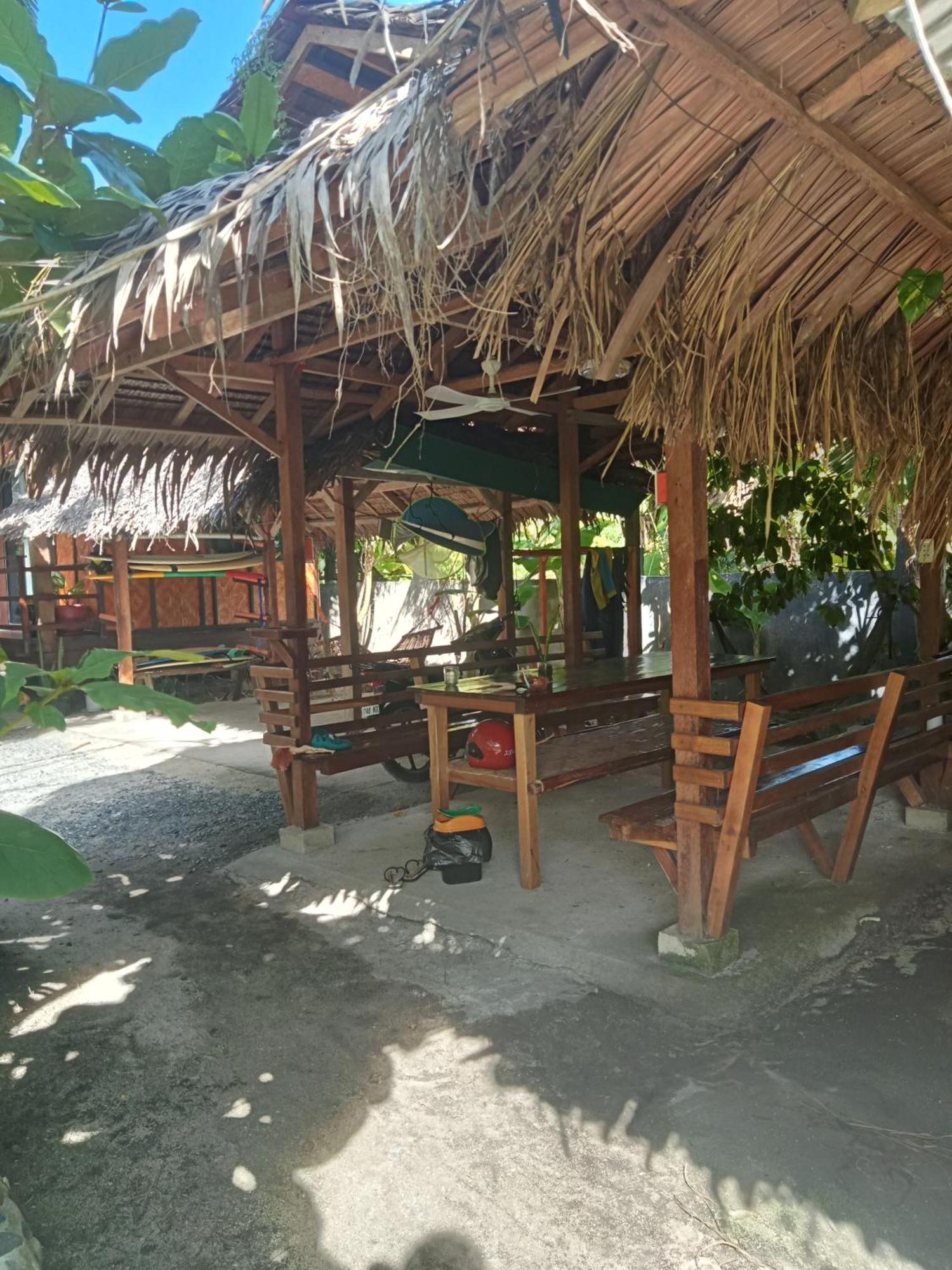 Weeroona Huts Homestay Pacifico San Isidro  Εξωτερικό φωτογραφία